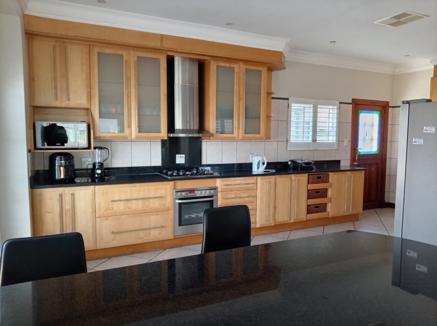 4 Bedroom Property for Sale in Caribbean Beach Club North West